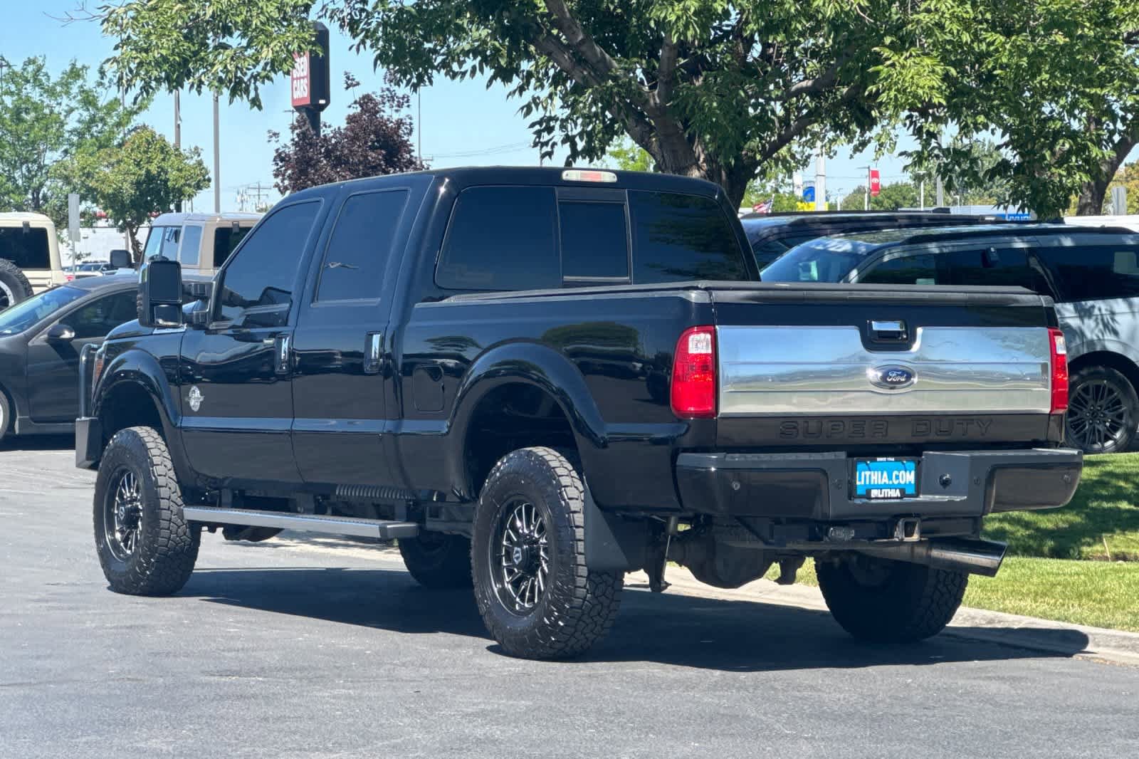 Used 2016 Ford F350 Platinum w/ FX4 Off-Road Package AWD/4WD image 6
