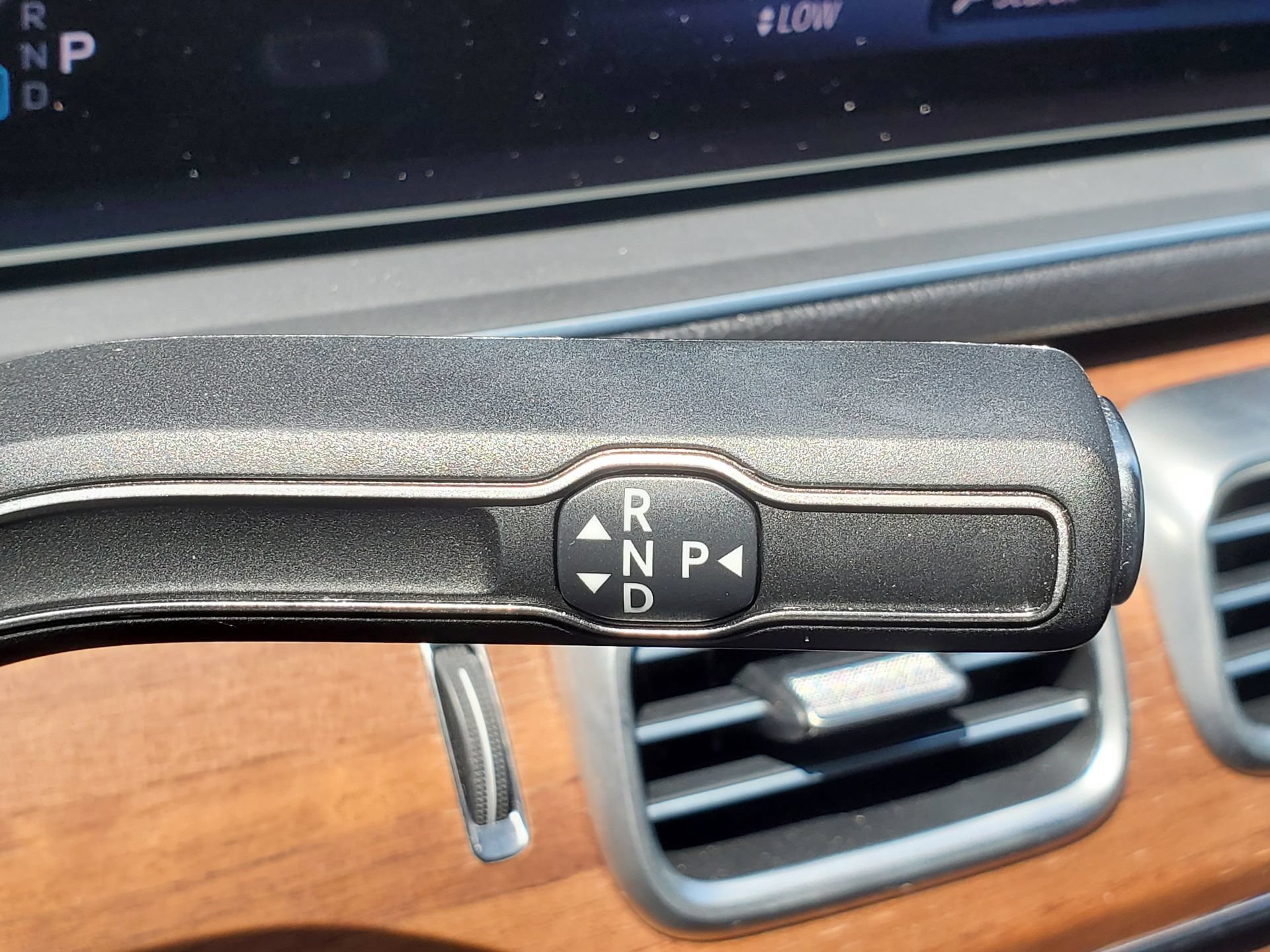 Used 2024 Mercedes-Benz GLE 350 4MATIC image 31