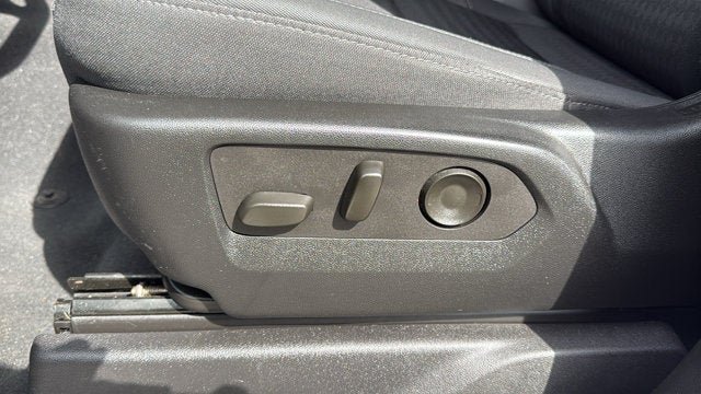 Used 2022 Chevrolet Silverado 1500 RST AWD/4WD image 14