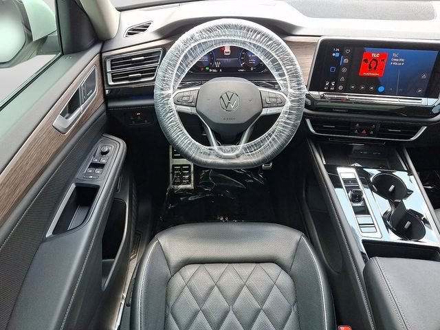 Used 2024 Volkswagen Atlas SEL Premium R-Line AWD/4WD image 13