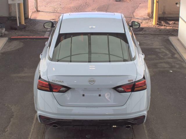 Certified 2025 Nissan Altima 2.5 SR w/ SR Premium Package image 3