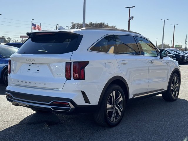 Certified 2022 Kia Sorento SX image 5