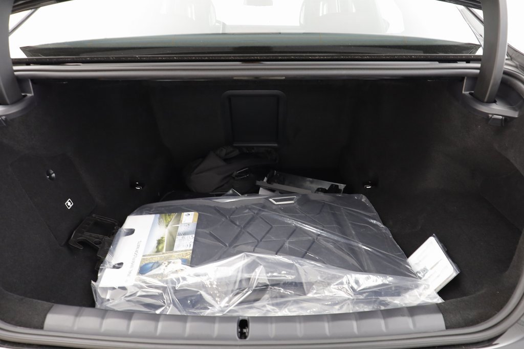 New 2026 BMW 750e xDrive w/ Executive Package image 20