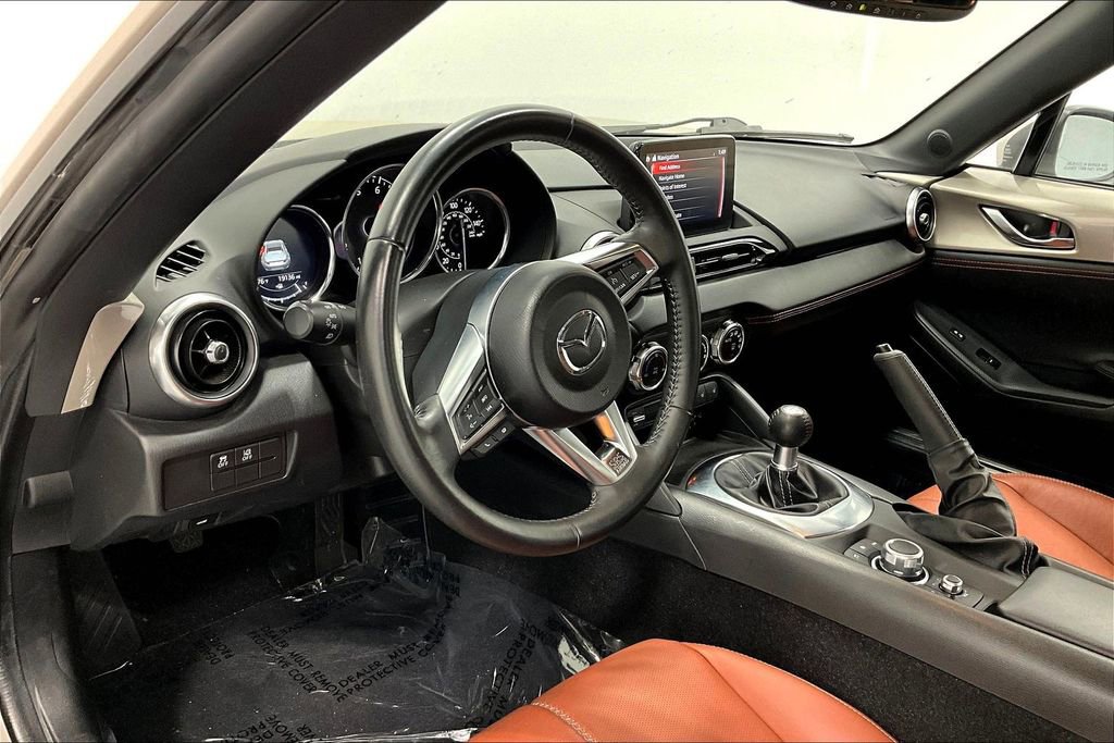 Used 2023 MAZDA MX-5 Miata Grand Touring image 16