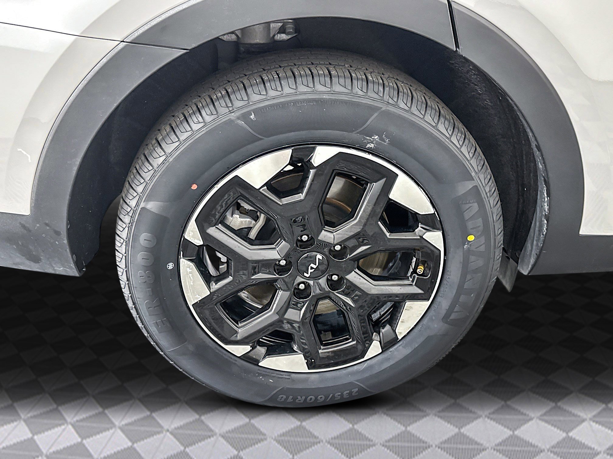 Used 2024 Kia Sorento S image 38