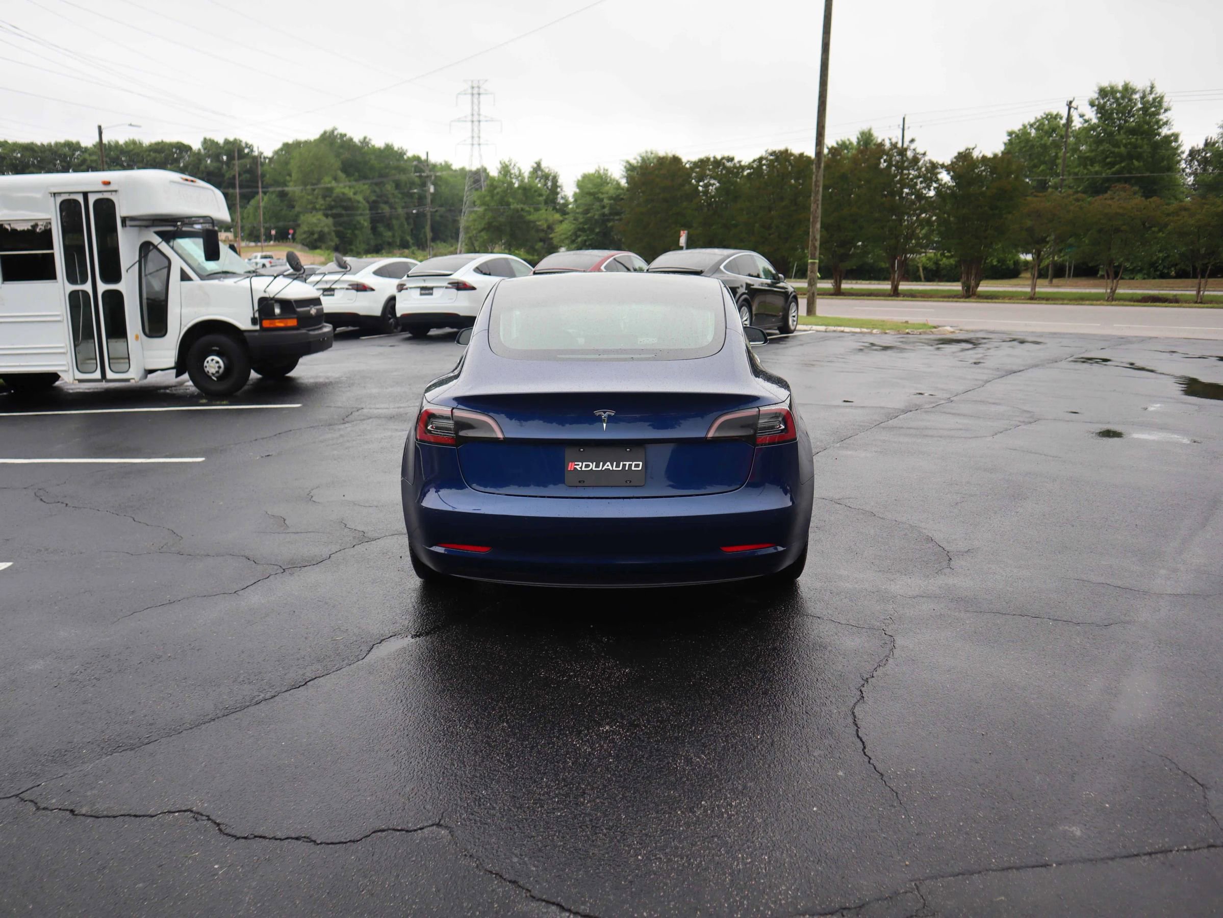 Used 2019 Tesla Model 3 Standard Range Plus RWD image 10