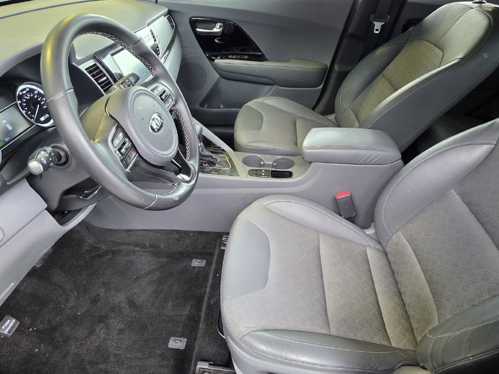 Used 2019 Kia Niro EX FWD image 8
