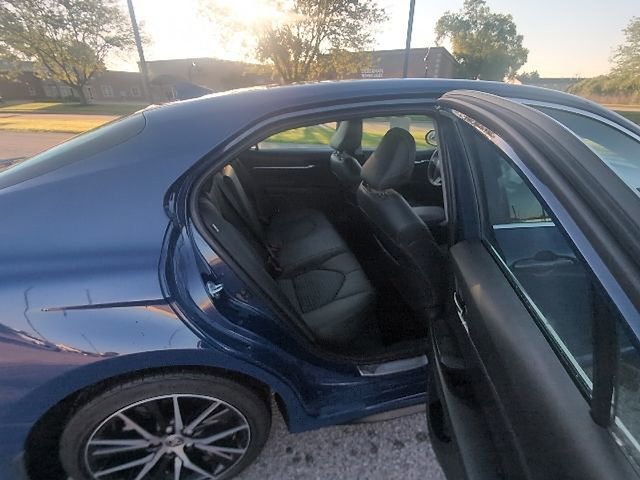 Used 2024 Toyota Camry SE w/ Audio Upgrade Package FWD image 4