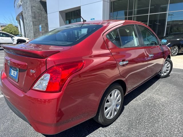 Used 2019 Nissan Versa SV FWD image 3