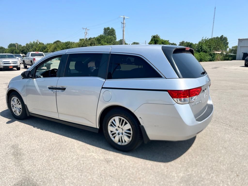 Used 2015 Honda Odyssey LX image 4