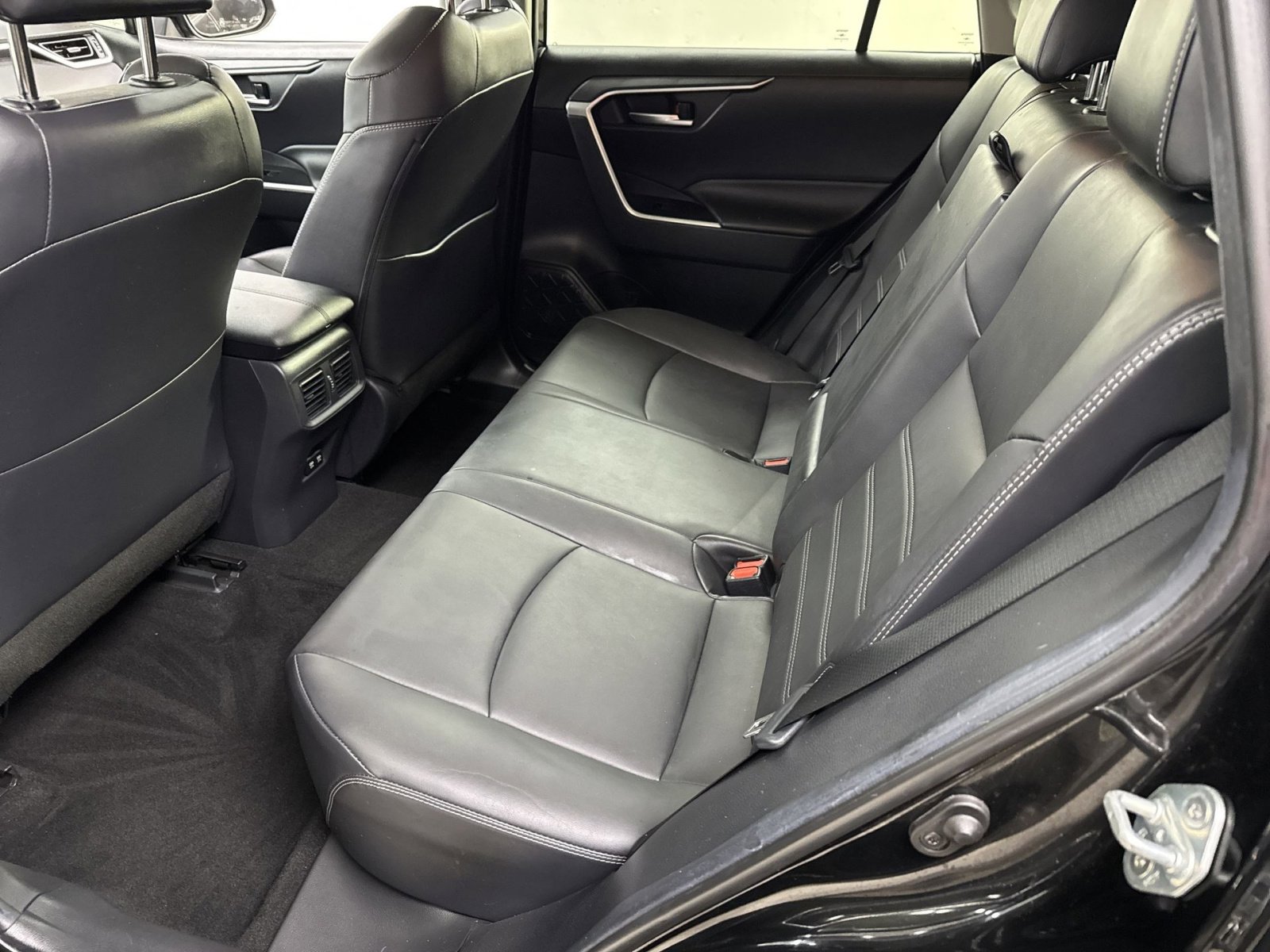 Used 2019 Toyota RAV4 XLE Premium w/ Advanced Technology Package image 27