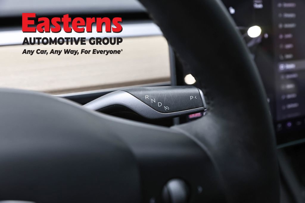 Used 2023 Tesla Model 3 Standard Range image 13