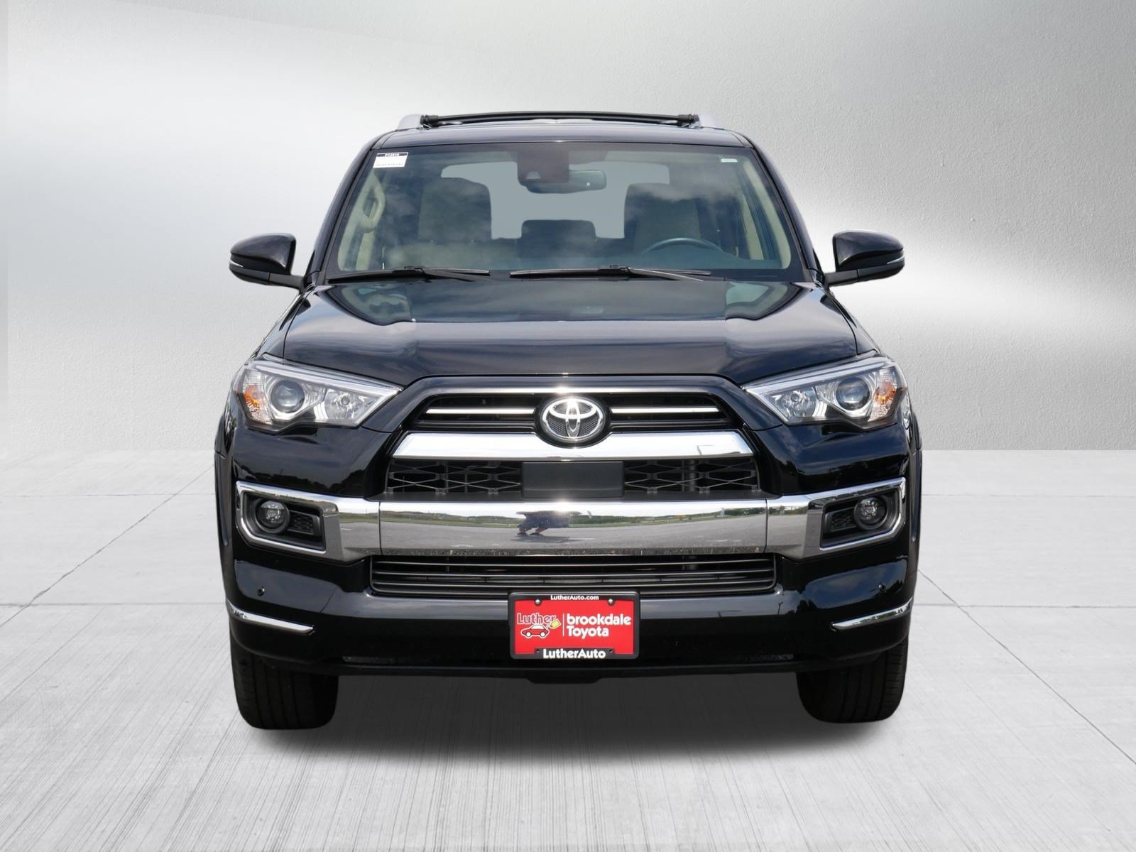 Used 2021 Toyota 4Runner Limited AWD/4WD image 2