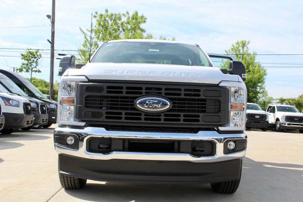 New 2026 Ford F250 XL w/ XL Chrome Package AWD/4WD image 18
