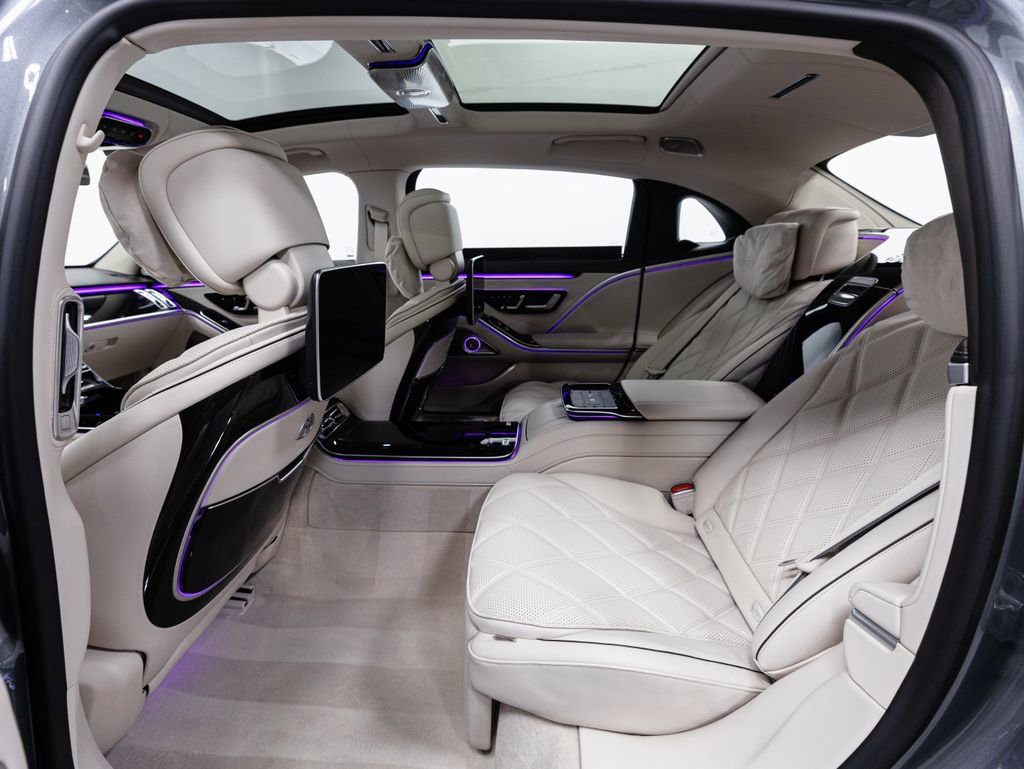 Certified 2024 Mercedes-Benz Maybach S 580 4MATIC image 30