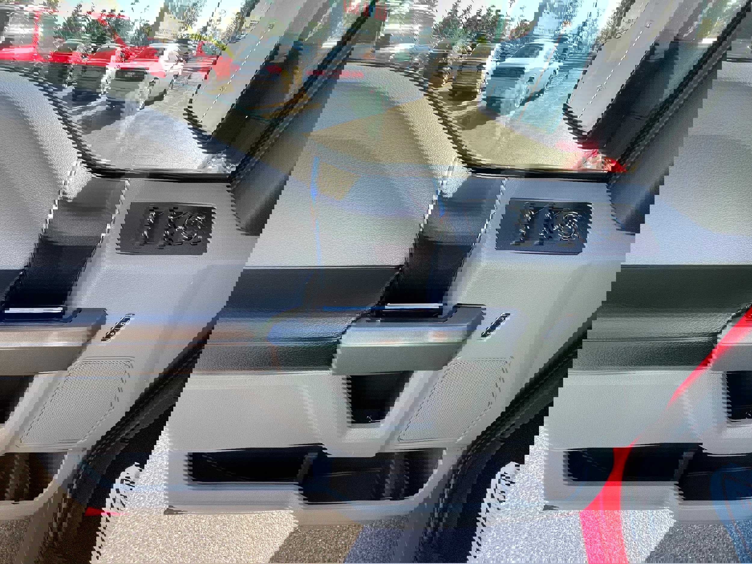 Used 2017 Ford F150 XLT image 13