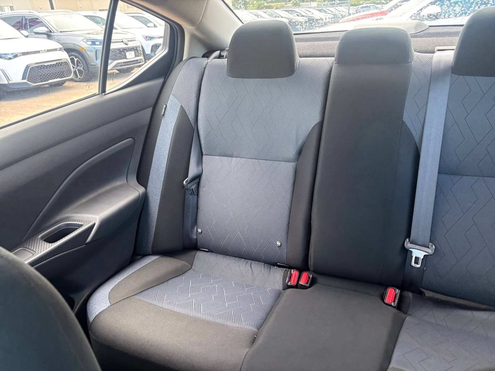 Used 2025 Nissan Versa SV FWD image 36