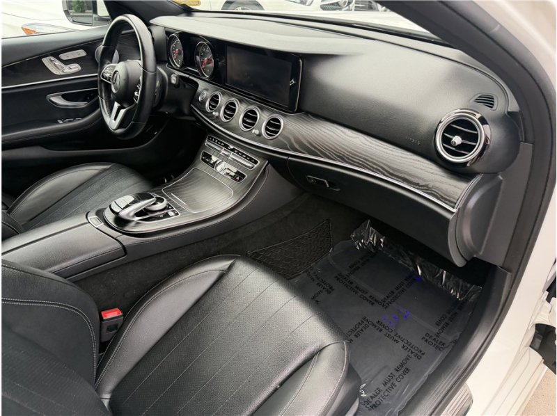 Used 2019 Mercedes-Benz E 300 w/ Premium 1 Package image 34