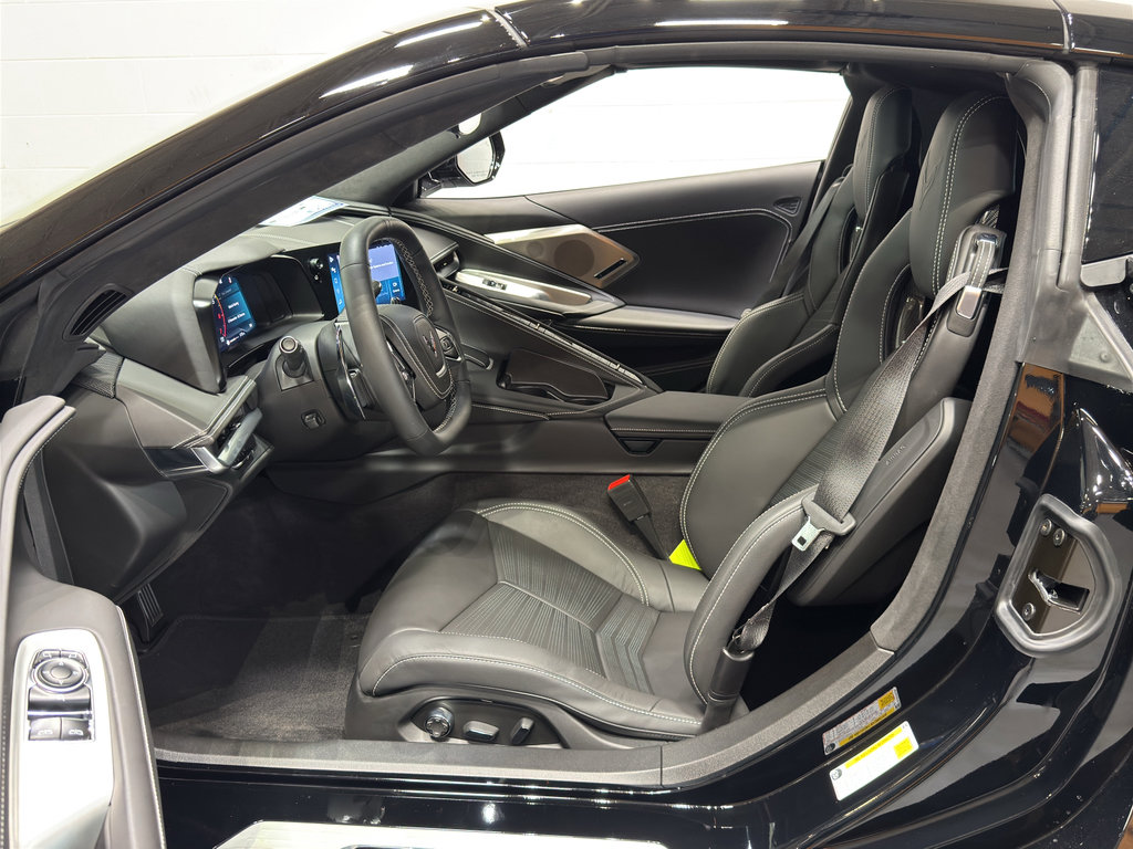 Used 2024 Chevrolet Corvette Stingray Premium Cpe w/ Z51 Performance Package image 11