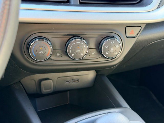 Used 2024 Chevrolet Trax LS w/ LS Convenience Package FWD image 14