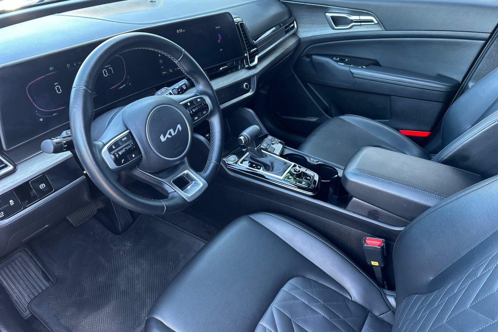 Certified 2025 Kia Sportage X-Line w/ Premium Package AWD/4WD image 13