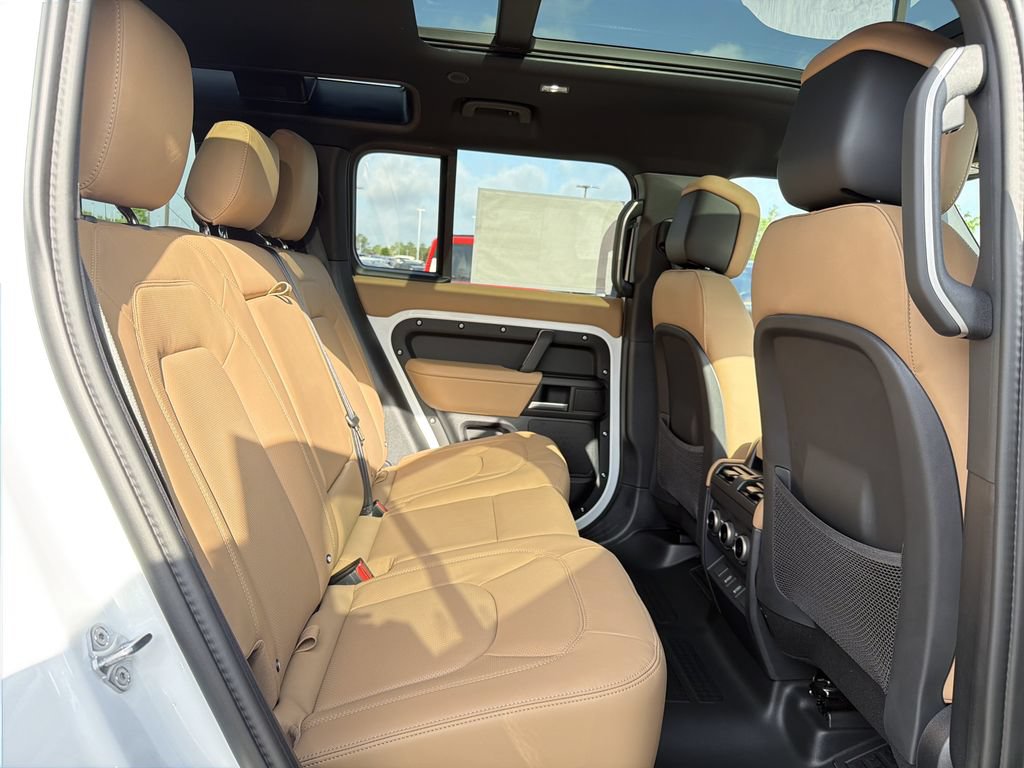 New 2026 Land Rover Defender 110 S AWD/4WD image 13