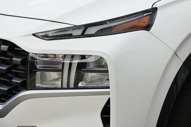 Used 2023 Hyundai Santa Fe SE AWD/4WD image 12