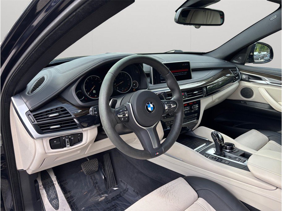 Used 2019 BMW X6 xDrive35i w/ M Sport Package AWD/4WD image 6