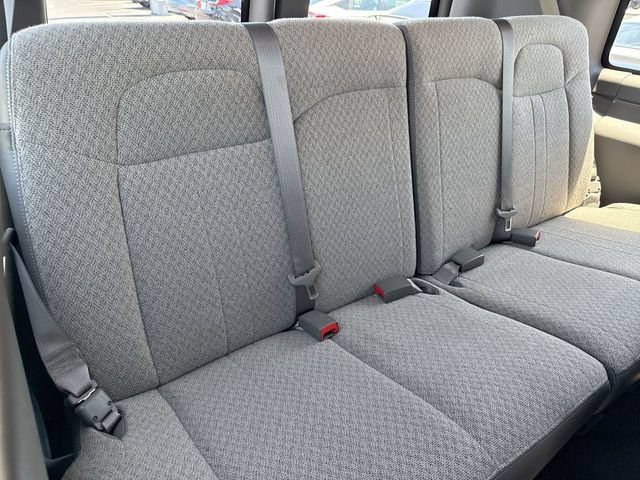 Used 2022 Chevrolet Express 2500 LT RWD image 27