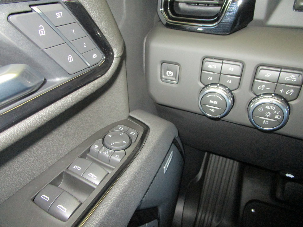 New 2026 GMC Sierra 2500 AT4 w/ AT4 Premium Plus Package AWD/4WD image 46