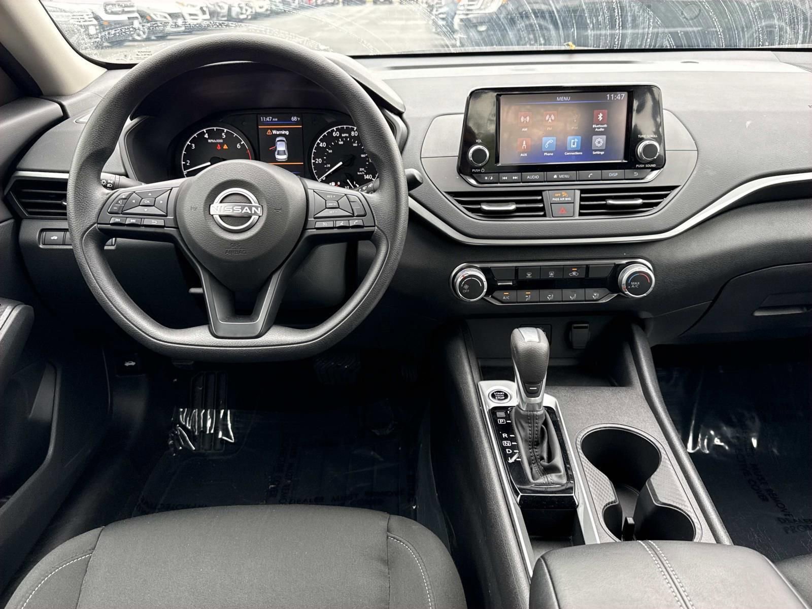 Used 2024 Nissan Altima 2.5 S FWD image 8