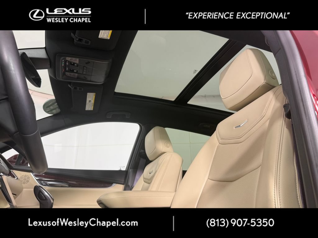 Used 2017 Cadillac XT5 Premium Luxury w/ Driver Assist Package FWD image 11