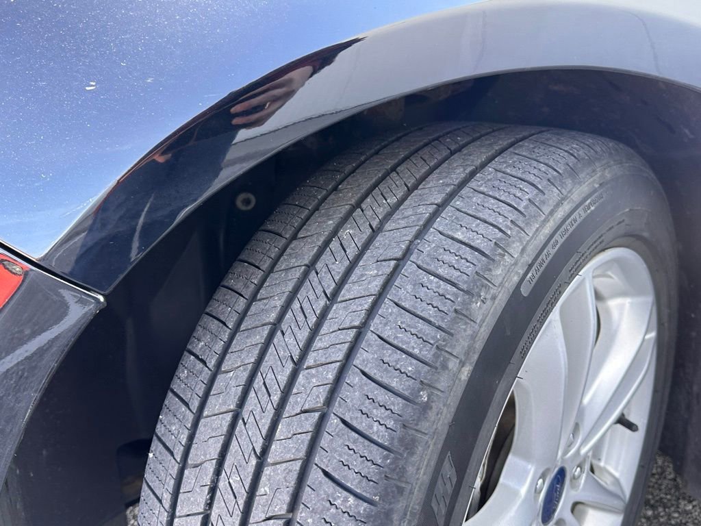 Used 2018 Ford Fusion SE image 9