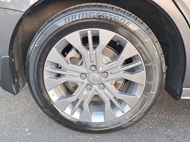 Certified 2025 Honda Odyssey Touring image 7