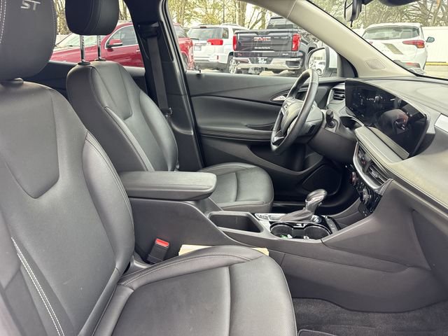 Used 2024 Buick Encore GX Sport Touring w/ Comfort Package image 26