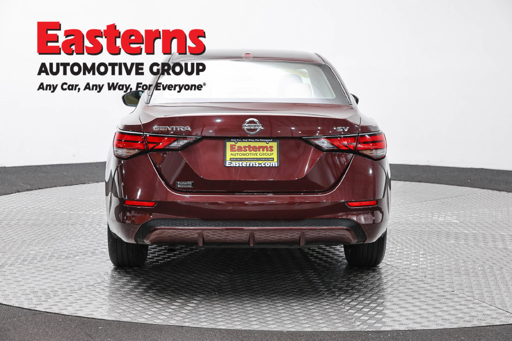 Used 2023 Nissan Sentra SV w/ SV Premium Package FWD image 7