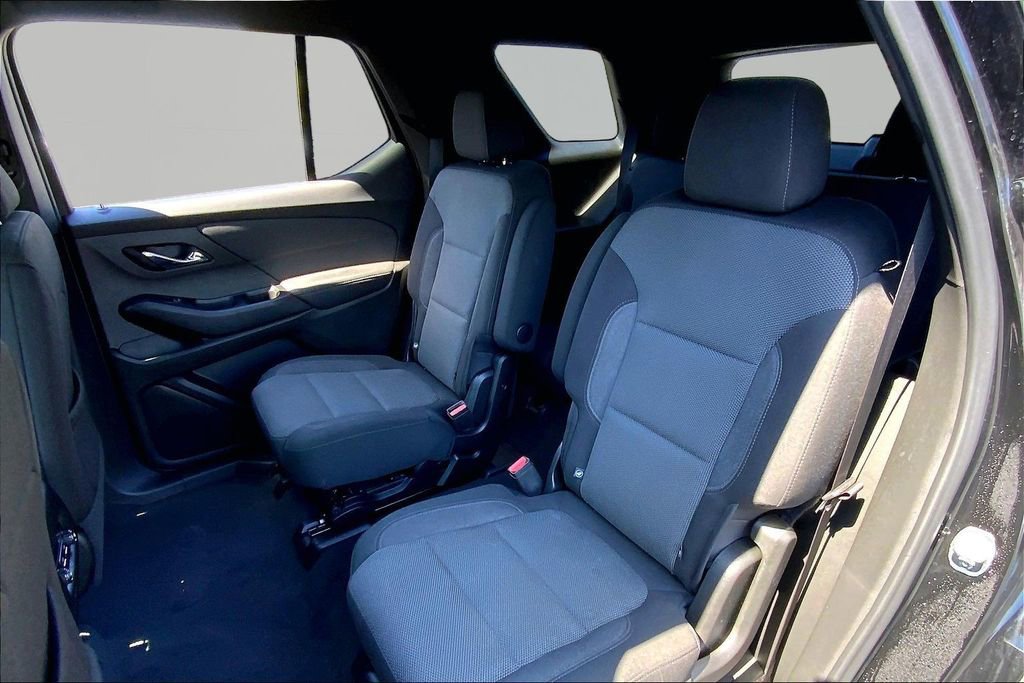 Used 2023 Chevrolet Traverse LT AWD/4WD image 16