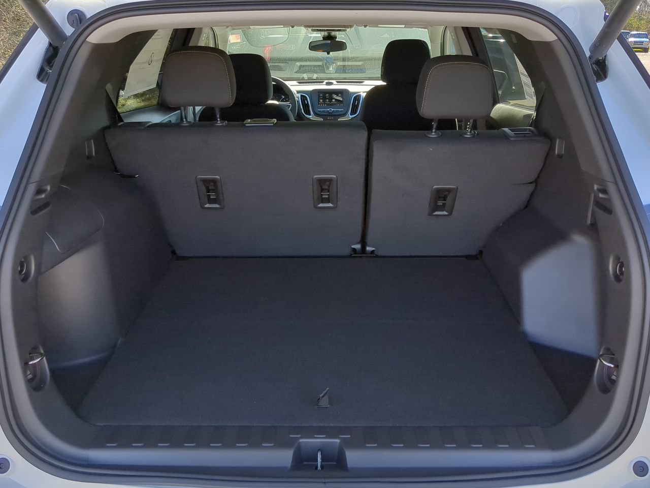 Used 2023 Chevrolet Equinox LT FWD image 13
