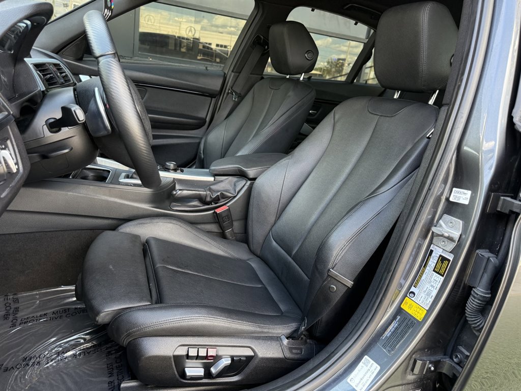 Used 2016 BMW 328i Sedan w/ Driver Assistance Package image 14