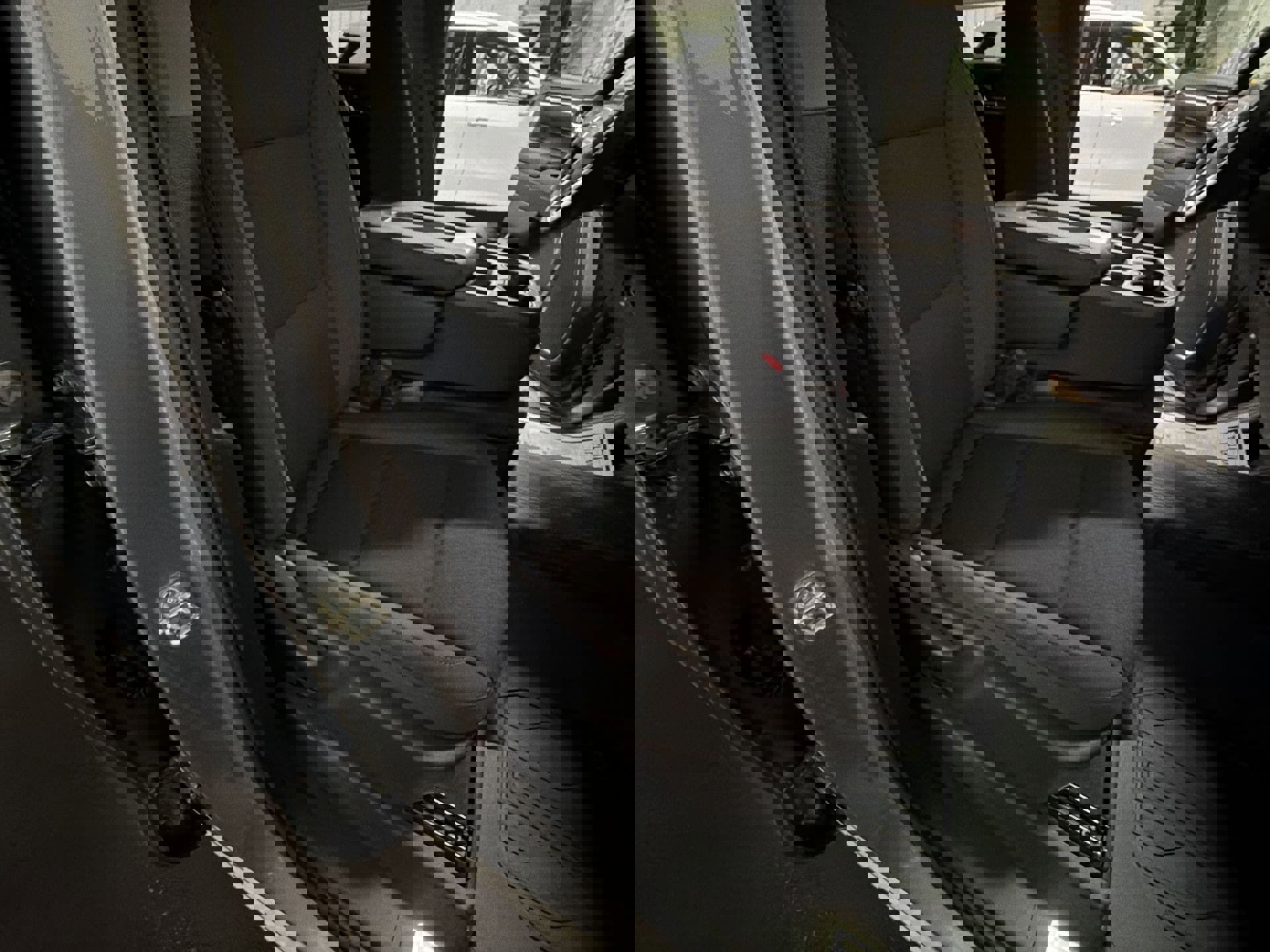 New 2026 GMC Sierra 1500 SLE image 26