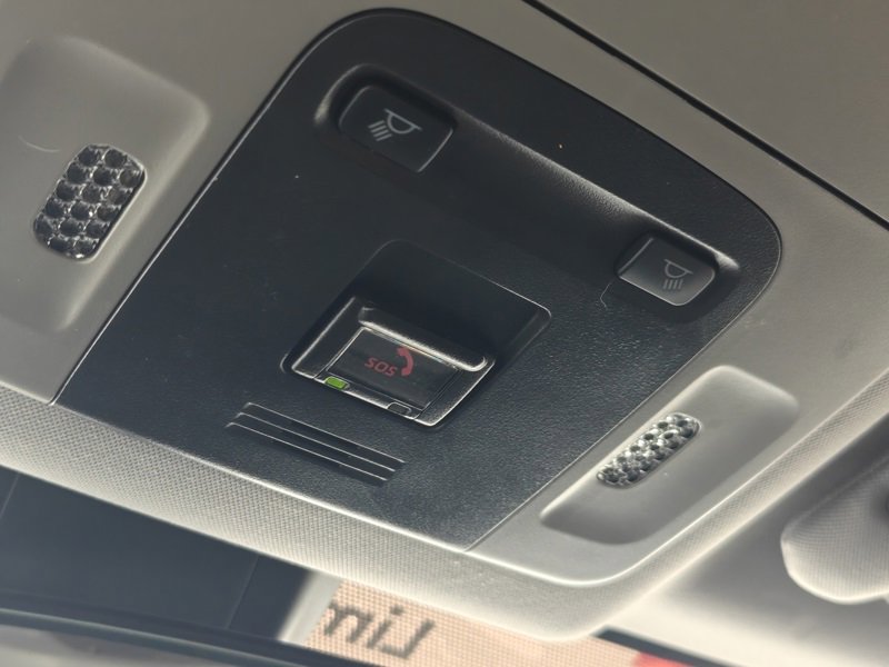 Used 2024 Toyota Camry SE image 30