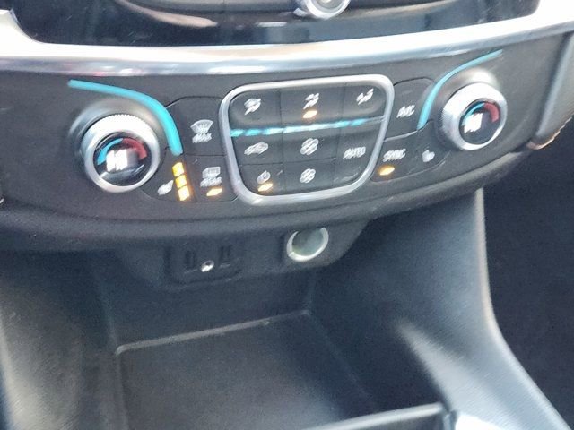 Used 2020 Chevrolet Traverse LT image 21