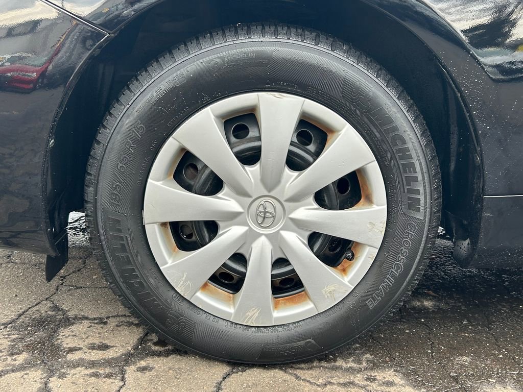 Used 2010 Toyota Corolla LE image 10