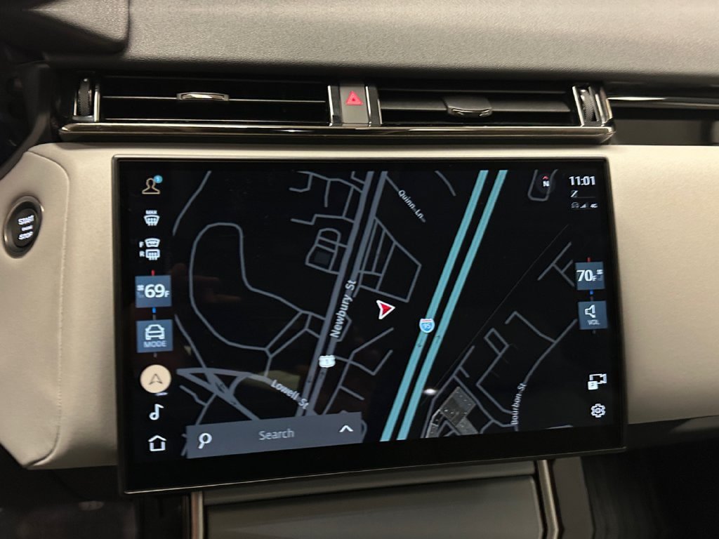 Used 2025 Land Rover Range Rover Velar S AWD/4WD image 20