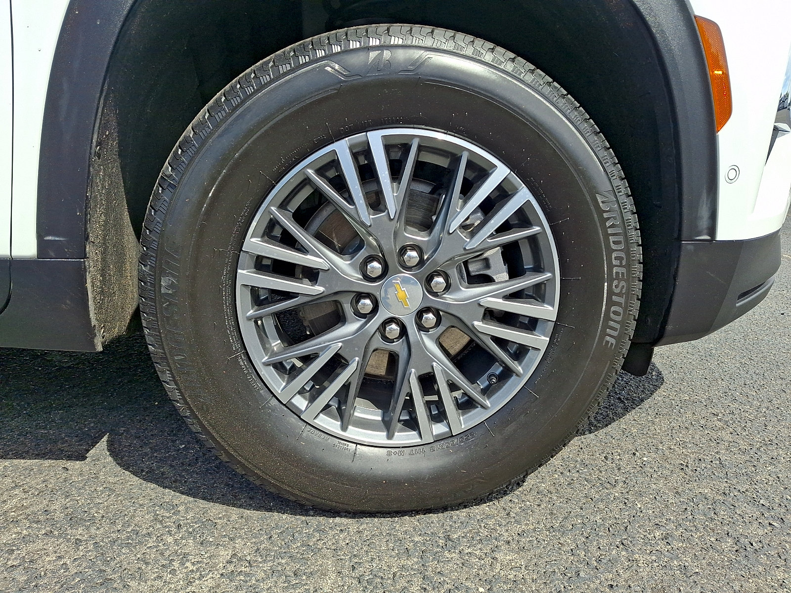 Used 2025 Chevrolet Traverse LT w/ Enhanced Driving Package FWD image 9