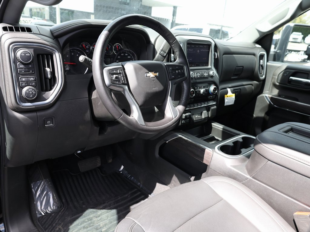 Used 2022 Chevrolet Silverado 2500 LTZ w/ LTZ Plus Package image 13