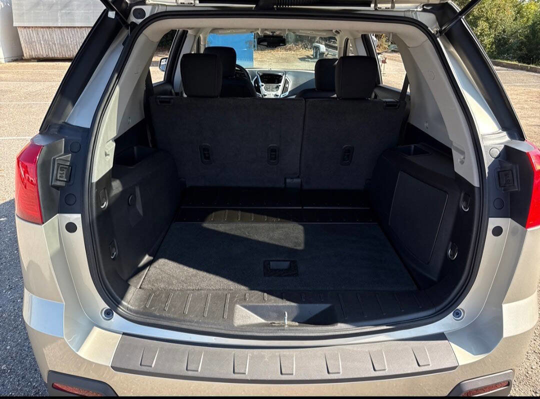 Used 2013 GMC Terrain SLE image 26