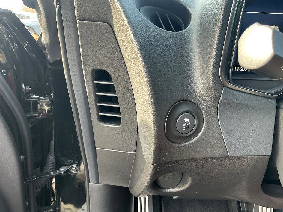 Certified 2024 Nissan Z Performance w/ Floor Mat Package image 14