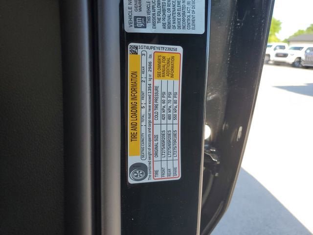 New 2026 GMC Sierra 2500 AT4 w/ AT4 Premium Plus Package AWD/4WD image 33