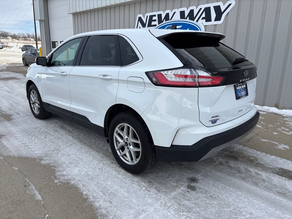 Used 2024 Ford Edge SEL w/ Convenience Package AWD/4WD image 6